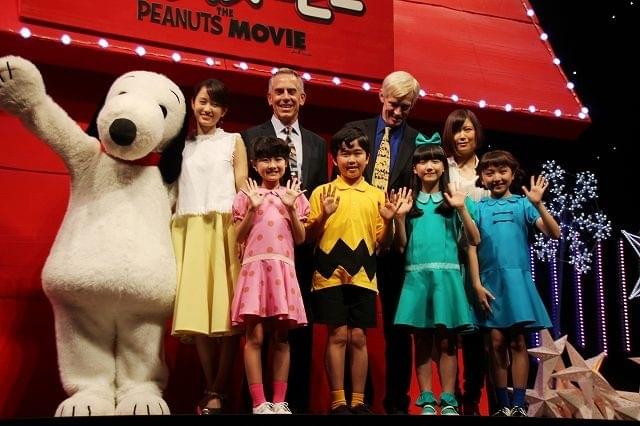 福くん、愛菜ちゃん、あっちゃん、「I LOVE スヌーピー」制作陣をお出迎え！