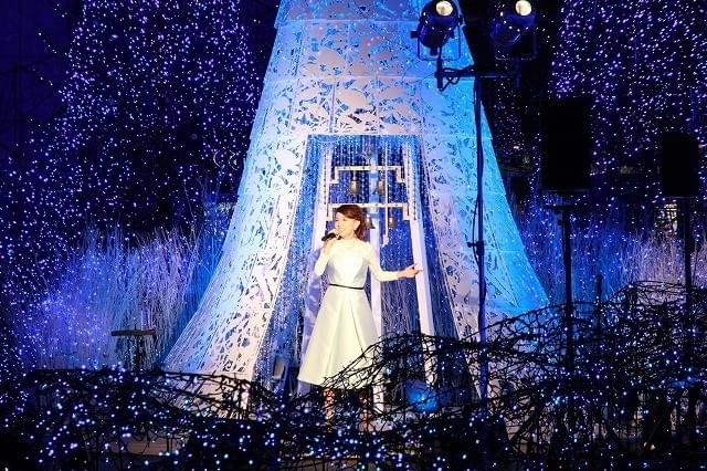 ディズニーソングを披露したMay J.