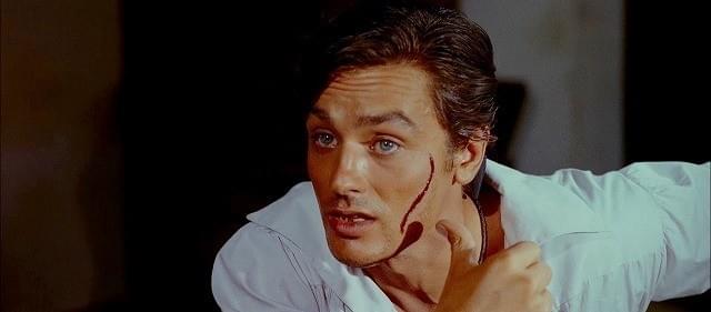 アラン・ドロン生誕80年 二役に挑んだ傑作活劇「黒いチューリップ」がブルーレイ化