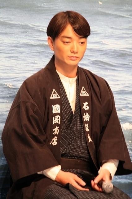岡田准一「海賊とよばれた男」に「三丁目の夕日」「寄生獣」主演が参戦！妻役は綾瀬はるか