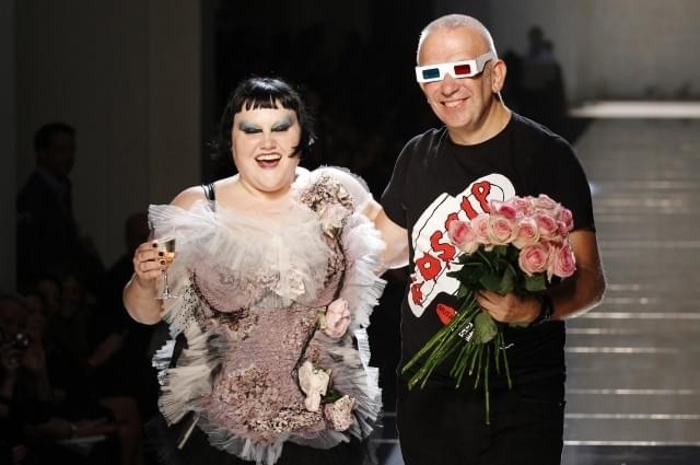 ベス・ディットーとジャン＝ポール・ゴルチエがコラボレート