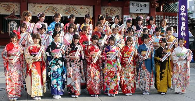 入山杏奈命名、AKB48グループ新成人は“遅咲き世代”「立派な花になる予定です」