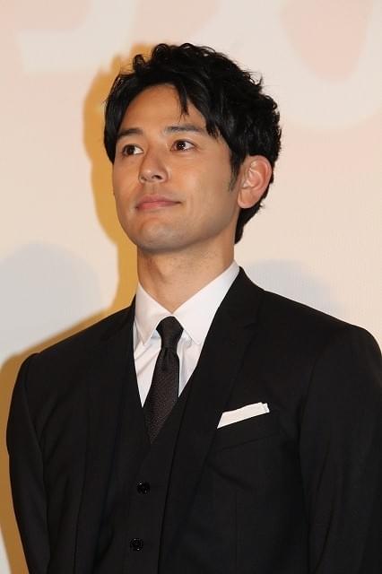 妻夫木聡「家族はつらいよ」で1カ月間ピアノを猛特訓！ショパン弾くも「笑ってやって」