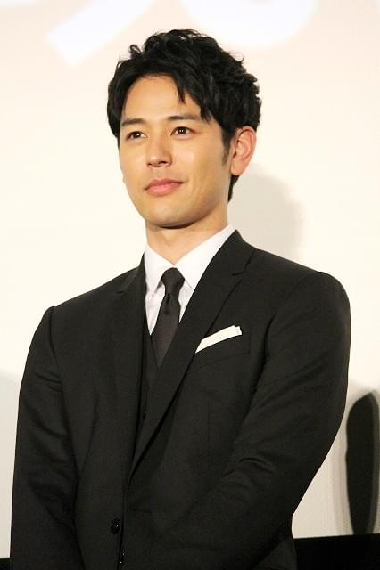 妻夫木聡「家族はつらいよ」で1カ月間ピアノを猛特訓！ショパン弾くも「笑ってやって」