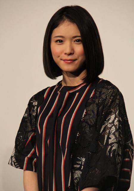 舞台挨拶に立った松岡茉優