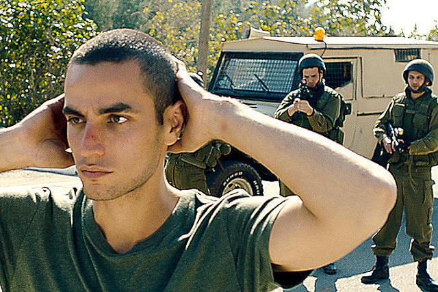 パレスチナの今を生き抜く若者たちの青春を描いた衝撃作「オマールの壁」予告編