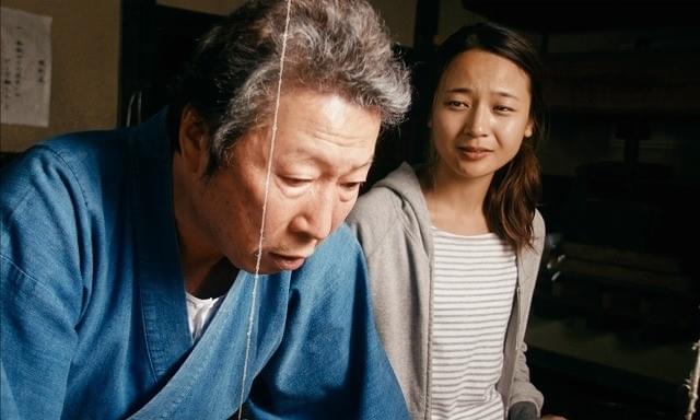 石倉三郎とキム・コッピが共演「つむぐもの」 頑固職人と韓国女子の心の交流映す予告編
