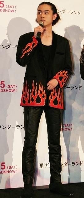 菅田将暉、中村倫也とのケンカシーンでヒートアップ！「流し目にイラッとした」