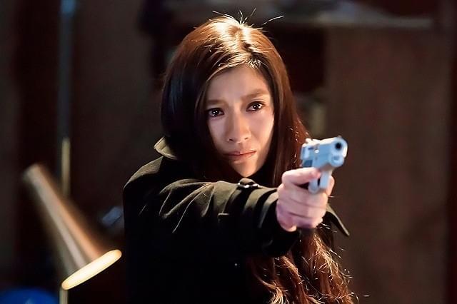 篠原涼子、“卒業”の瞬間も！「アンフェア the end」ブルーレイ＆DVD特典映像2種入手