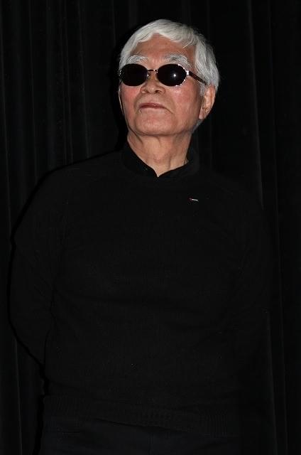 “アングラの旗手”足立正生監督、「断食芸人」に込めた若者へのメッセージ語る