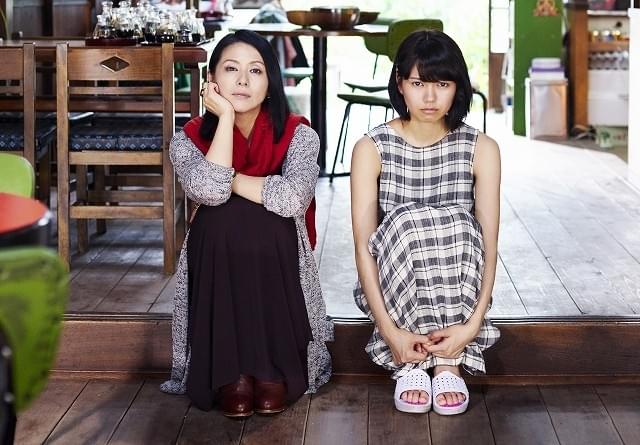 小泉今日子＆二階堂ふみ、取っ組み合いの大ゲンカ！「ふきげんな過去」予告完成