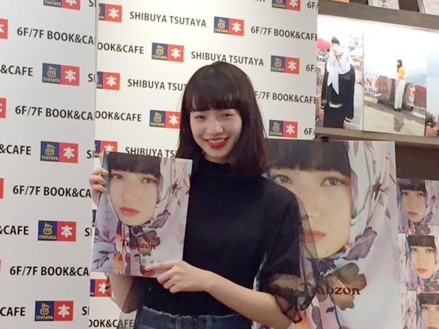 初写真集発売の小松菜奈、オーストラリアに初一人旅「刺激を受けた」