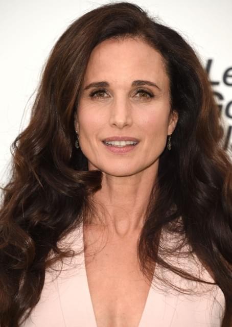 アイリーン・フォード題材のドラマ「モデル・ウーマン」にアンディ・マクダウェル