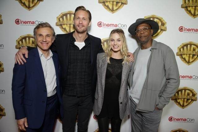 なごやかな雰囲気の主要キャストたち