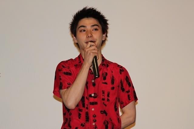 柳楽優弥、菅田将暉らがノリノリで物申す「世代交代です！イエーイ」