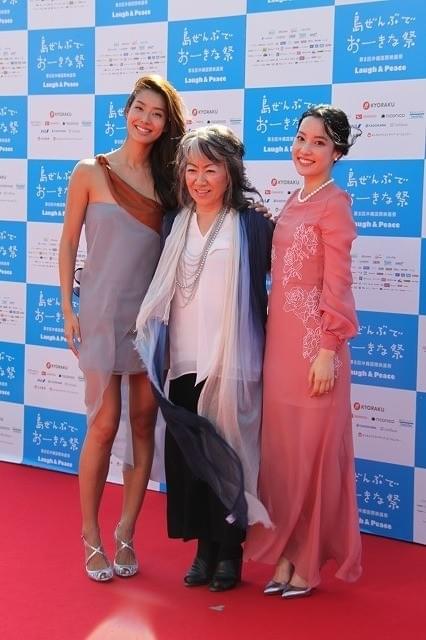 第8回沖縄国際映画祭開幕！斎藤工＆すみれ、神対応のファンサービス