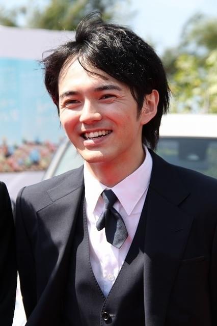 第8回沖縄国際映画祭開幕！斎藤工＆すみれ、神対応のファンサービス