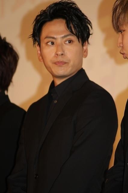 岩田剛典、舞台挨拶で佐藤大樹に闘魂注入！AKIRAの無茶ぶりに苦笑い