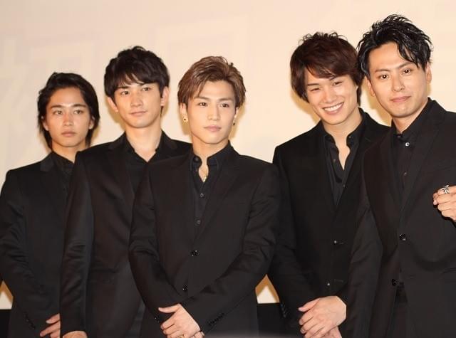 岩田剛典、舞台挨拶で佐藤大樹に闘魂注入！AKIRAの無茶ぶりに苦笑い