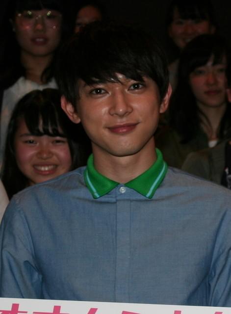 吉沢亮、恋愛は一目ぼれではなく友だちから「突然コロッと好きになる」