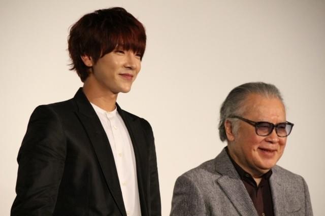 「超新星」ユナク、江守徹からお墨付き＆舞台公演に向け金言授かる