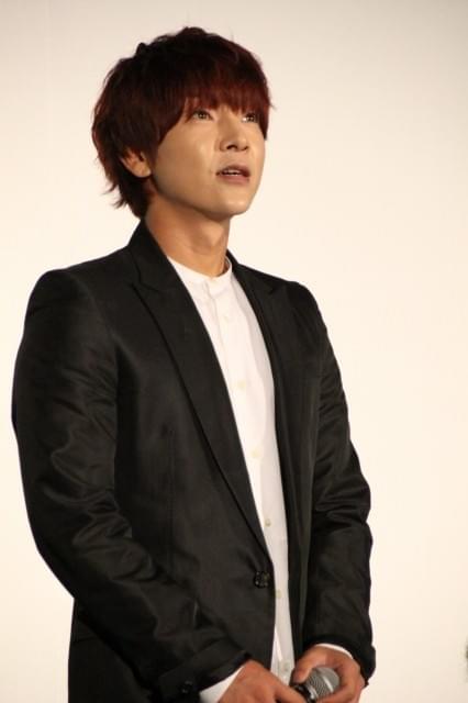 「超新星」ユナク、江守徹からお墨付き＆舞台公演に向け金言授かる