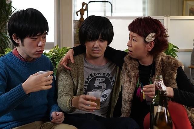 林遣都が“銀髪”芸人に！Netflixオリジナルドラマ「火花」劇中写真一挙公開