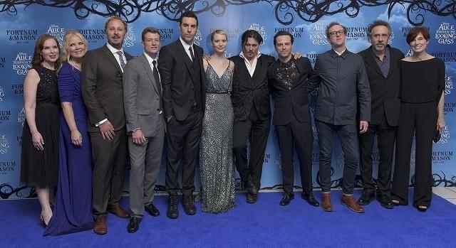 ジョニデ＆ミア「アリス」続編の英プレミアでファンの熱気にビックリ