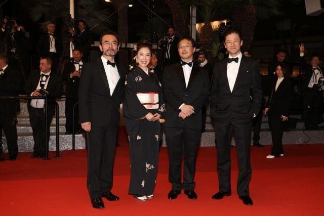 カンヌで浅野忠信、深田晃司監督らに満場のスタンディングオベーション