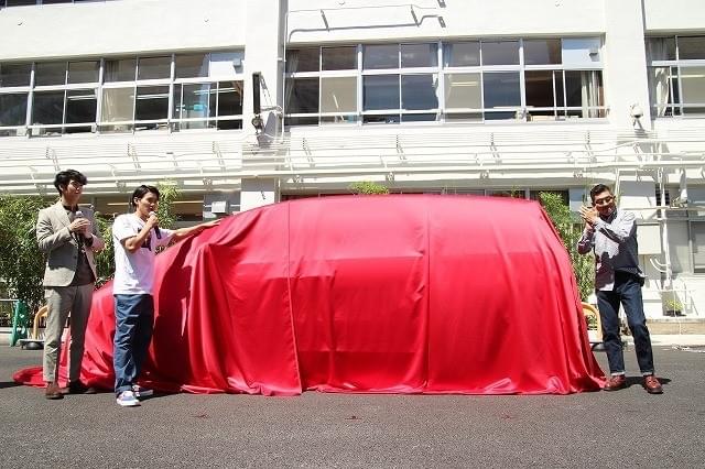 野村周平＆賀来賢人、お気に入りのドライブデートスポットは？