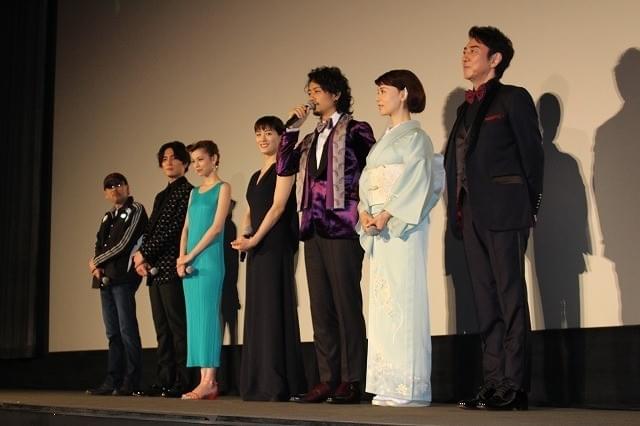 綾瀬はるか＆斎藤工、3億円ティアラ試着にド緊張「輝きの重みがある」