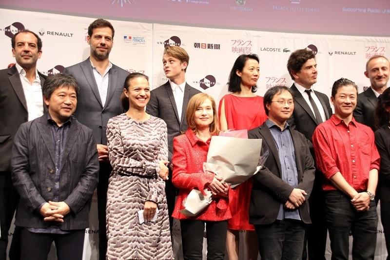 フランス映画祭開幕 イザベル・ユペール、是枝監督を「チェーホフのように偉大」と絶賛