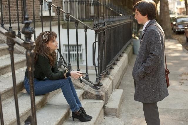 好きな女子の気を引こうとバンドを結成!