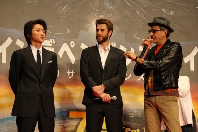 藤原竜也「インデペンデンス・デイ」キャスト＆監督からのほめ殺しに大照れ