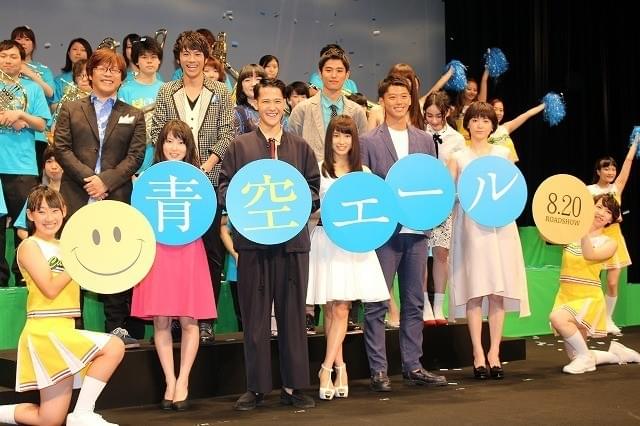 土屋太鳳、竹内涼真との身長差35センチキスは「ラブという名のアクション」