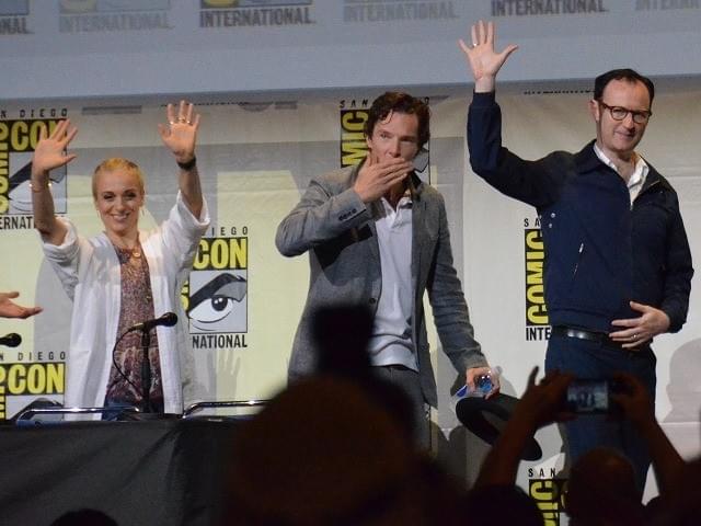 シーズン4撮影の合間を縫ってコミコンに参加