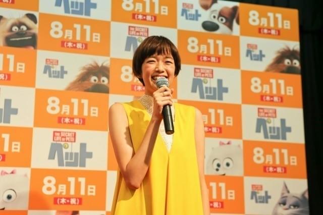 「ペット」吹き替え声優・佐藤栞里、バナナマンは本当に“キャラクター”に似ていた！