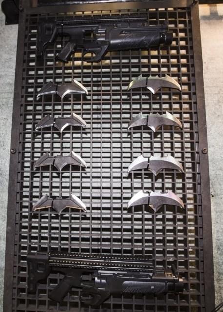 コウモリの形をしたブーメラン型武器「バットラン」