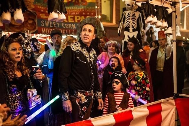 ニコラス・ケイジが悪霊に追い詰められる…「ペイ・ザ・ゴースト」予告公開