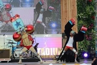 「ONE PIECE」炎天下のコスプレイベントで500人熱狂！