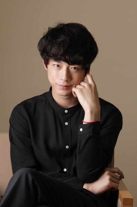 初の悪役を演じる坂口健太郎