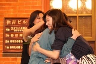 高畑充希「とと姉ちゃん」クランクアップに涙 西島秀俊ら小橋家一同が祝福