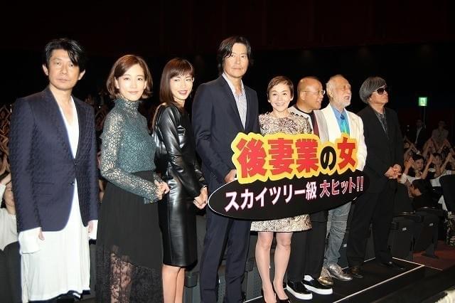 舞台挨拶を盛り上げた大竹しのぶ、 豊川悦司、笑福亭鶴瓶、津川雅彦ら