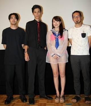 「謎の聖女」璃子“360度スケスケ”セーラー服で悩殺