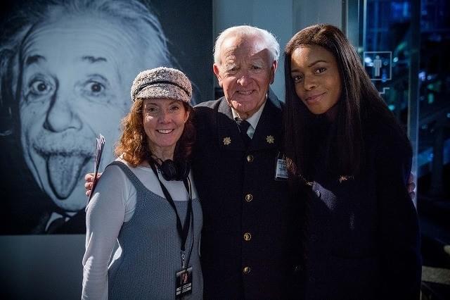 スパイ小説の大家ル・カレがもぎりスタッフに！「われらが背きし者」にカメオ出演