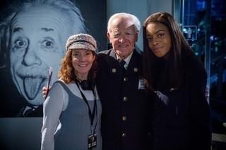 スパイ小説の大家ル・カレがもぎりスタッフに！「われらが背きし者」にカメオ出演