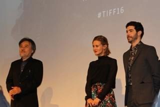 黒沢清監督、トロント映画祭「ダゲレオタイプの女」プレミア満席＆サイン攻めに感無量！