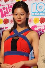 如月瞳役で映画初主演を飾った西内まりや