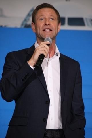 トム・ハンクス＆アーロン・エッカート、市川海老蔵を「日本のボンド！」とべた褒め