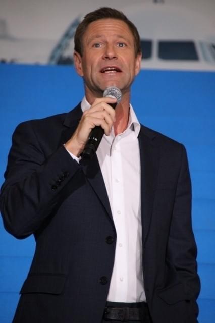 トム・ハンクス＆アーロン・エッカート、市川海老蔵を「日本のボンド！」とべた褒め